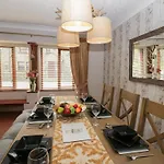1 Gilpin House *
